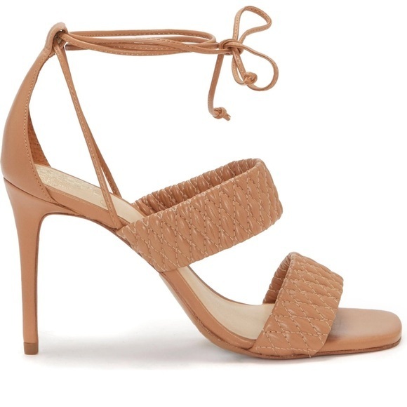 🌸VINCE CAMUTO🌸 Antilique  Strappy Sandals Size: 10M - Picture 1 of 14